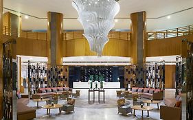 เมเลีย ย่างกุ้ง